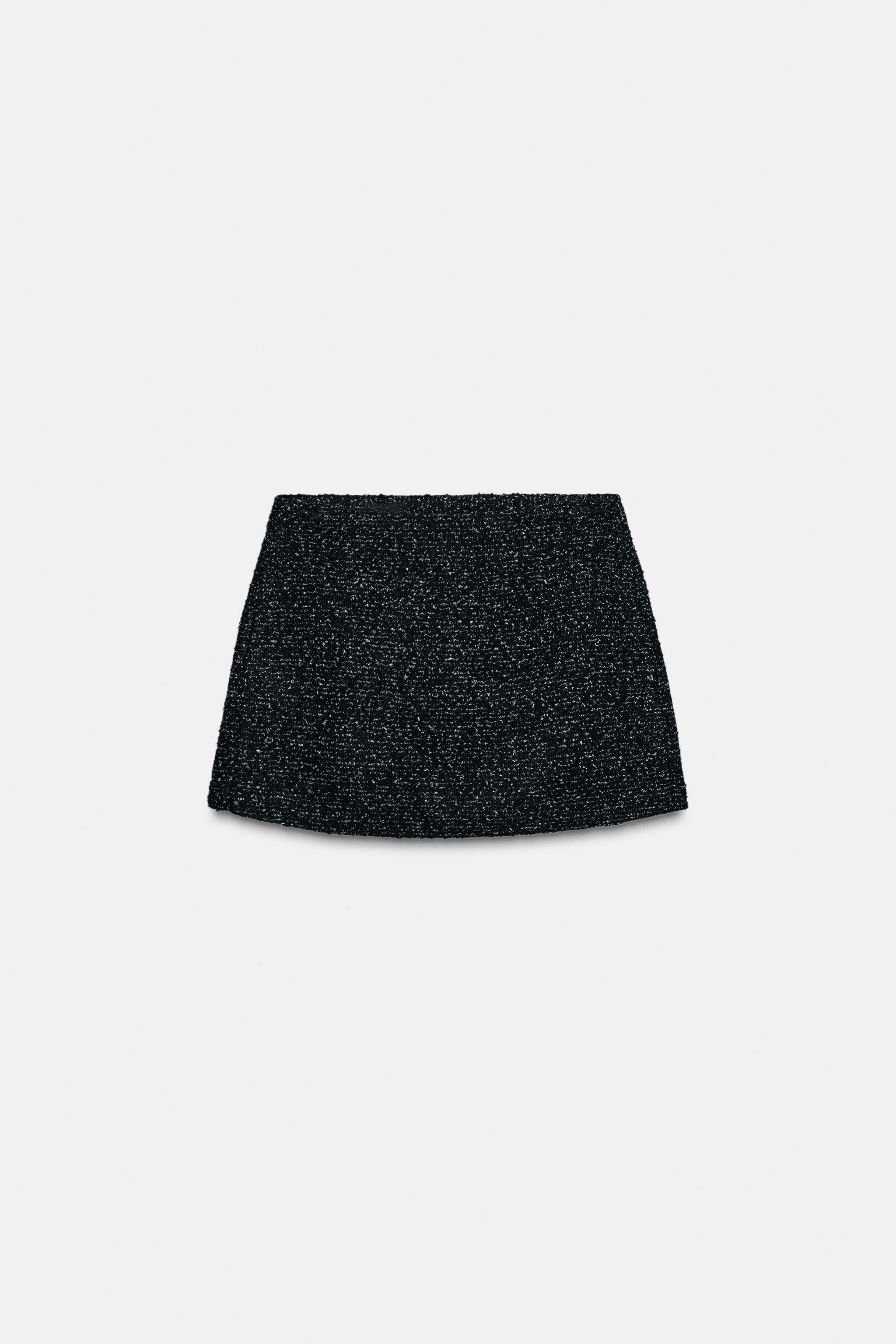 TEXTURED SKORT